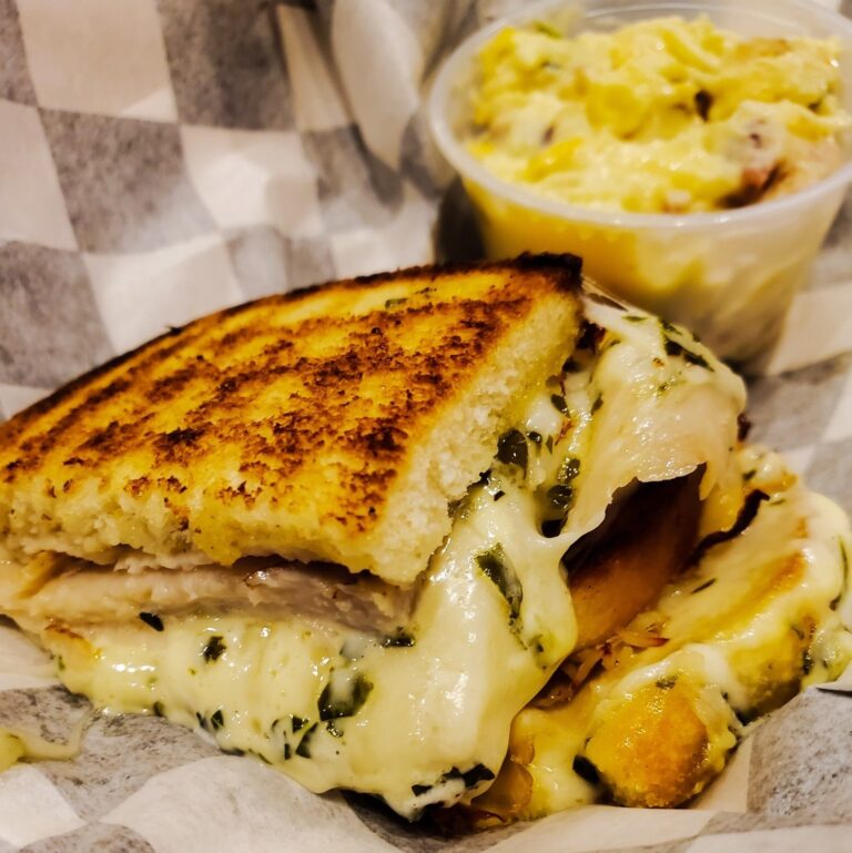 122539390 3358321907551053 4851945222594879166 o 1 768x769